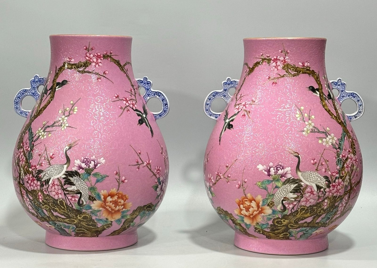 Qing Dynasty Yongzheng Enamel and rouge red track flower and bird poems and two-eared statue