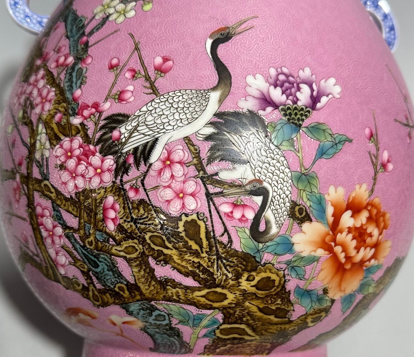 Qing Dynasty Yongzheng Enamel and rouge red track flower and bird poems and two-eared statue