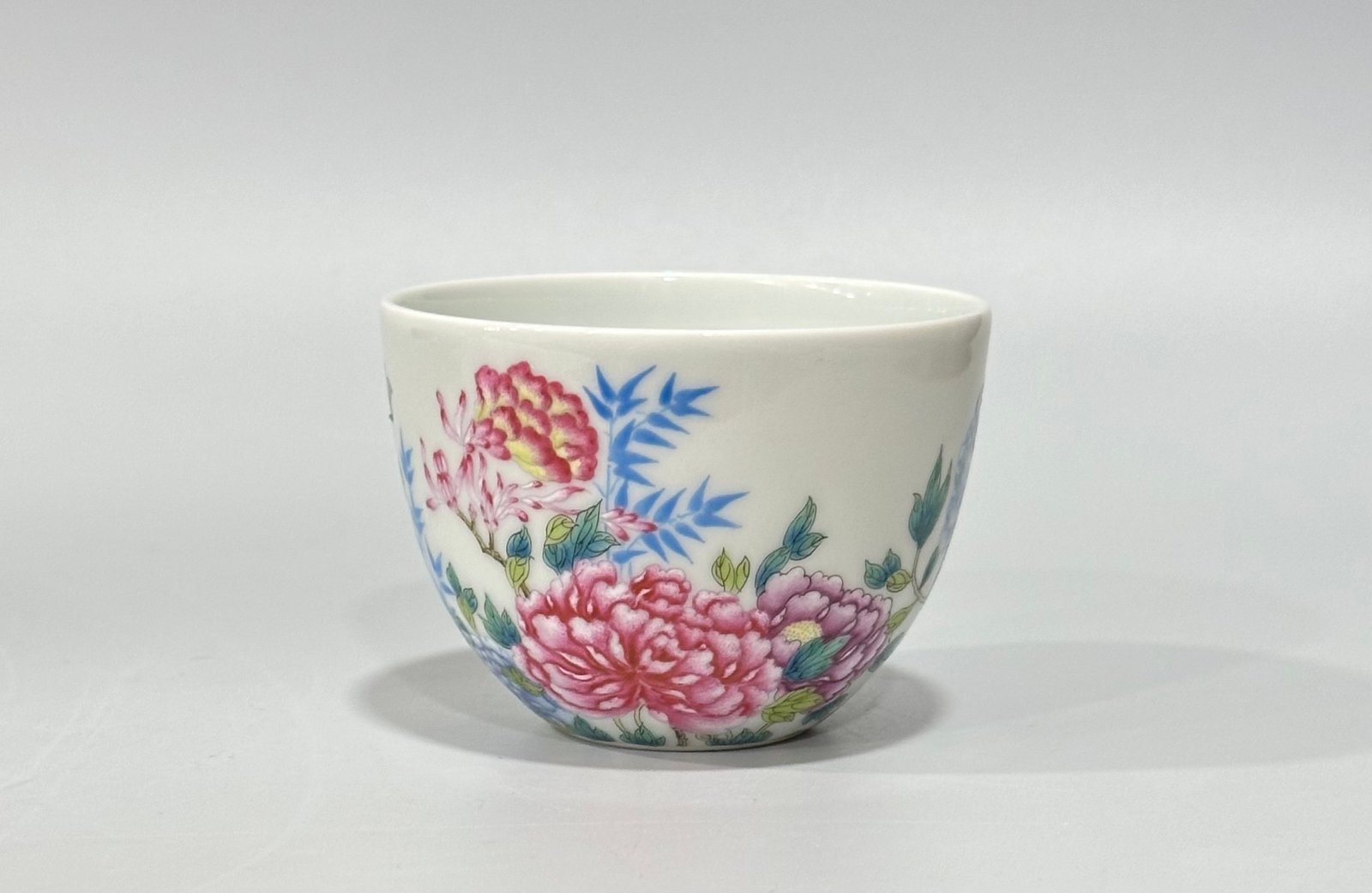 Qing Dynasty Yongzheng Enamel chicken cup with floral pattern