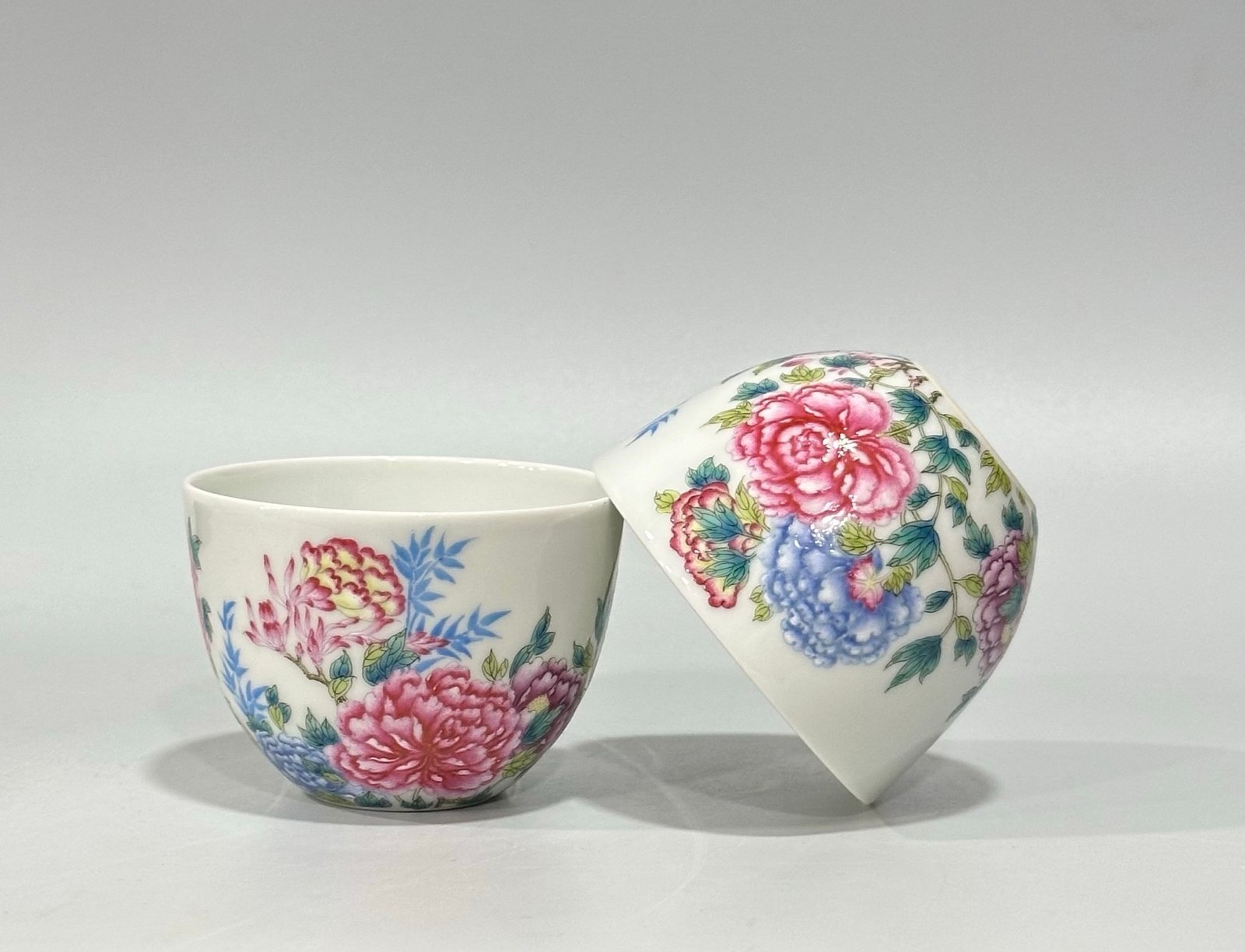 Qing Dynasty Yongzheng Enamel chicken cup with floral pattern