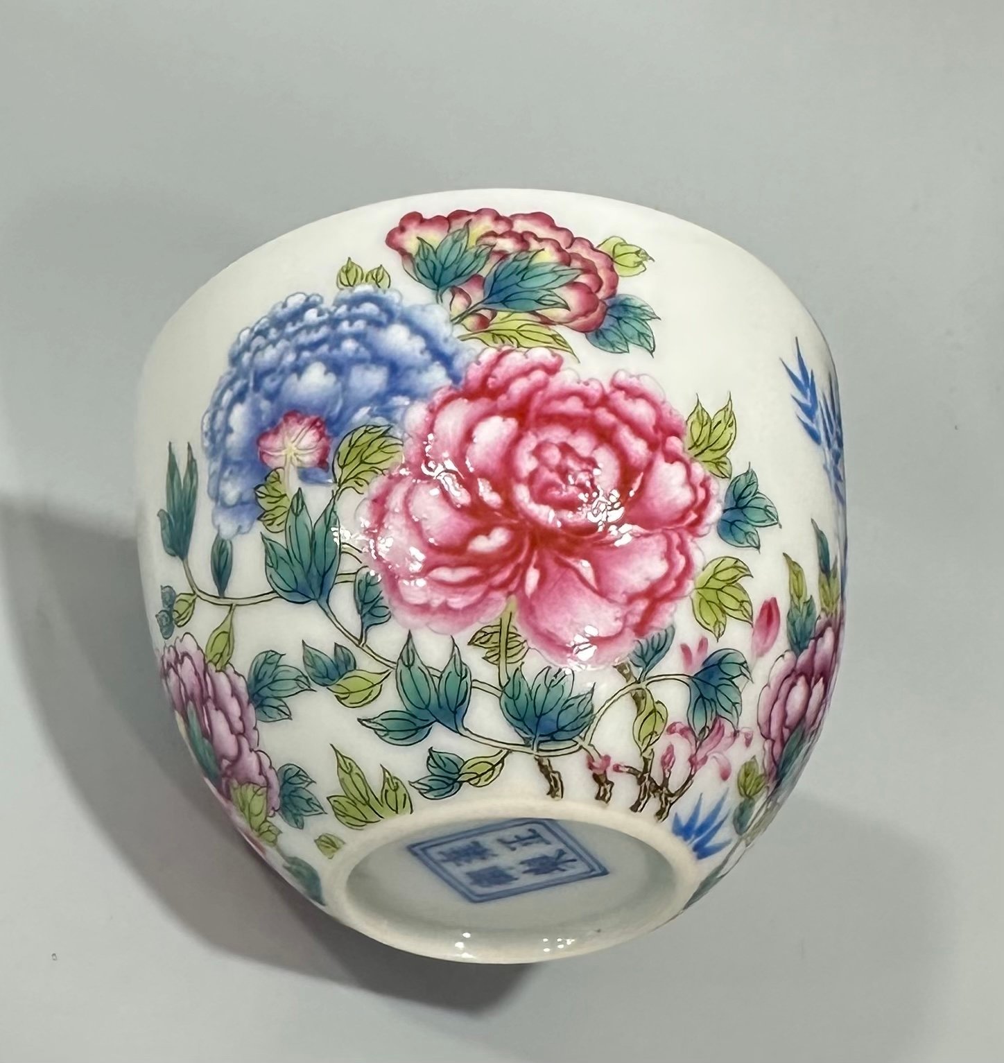 Qing Dynasty Yongzheng Enamel chicken cup with floral pattern