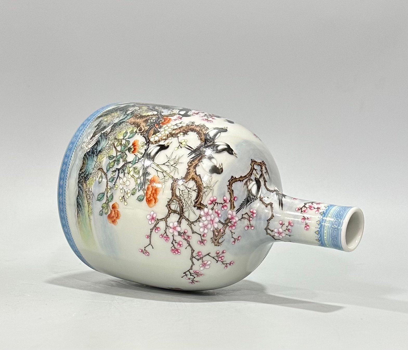 Qing Dynasty Yongzheng Enamel rattle statue with twelve magpies and flowers and birds