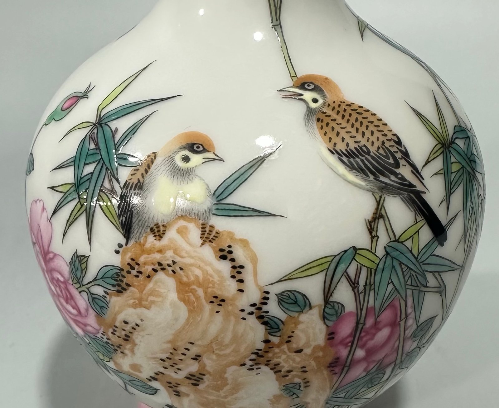 Qing Dynasty Yongzheng Enamel vase with flowers and birds poems and pros