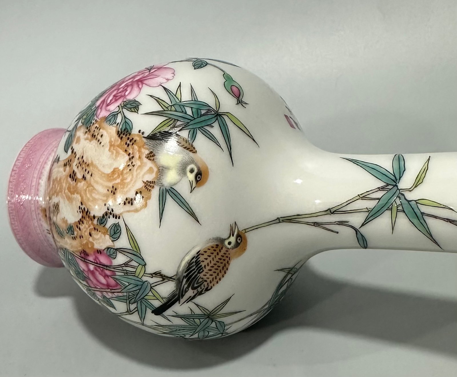 Qing Dynasty Yongzheng Enamel vase with flowers and birds poems and pros