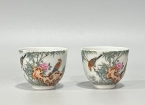 Qing Dynasty Yongzheng Enamel flower and bird poetry cup