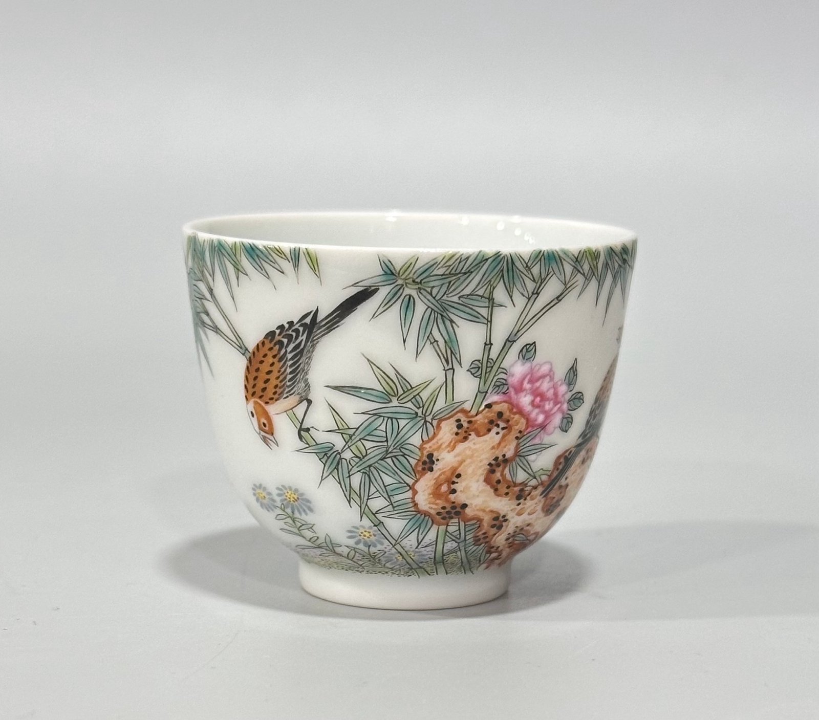 Qing Dynasty Yongzheng Enamel flower and bird poetry cup