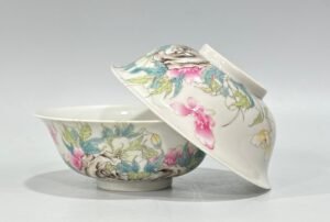 Qing Dynasty Yongzheng Enamel poppy bowl