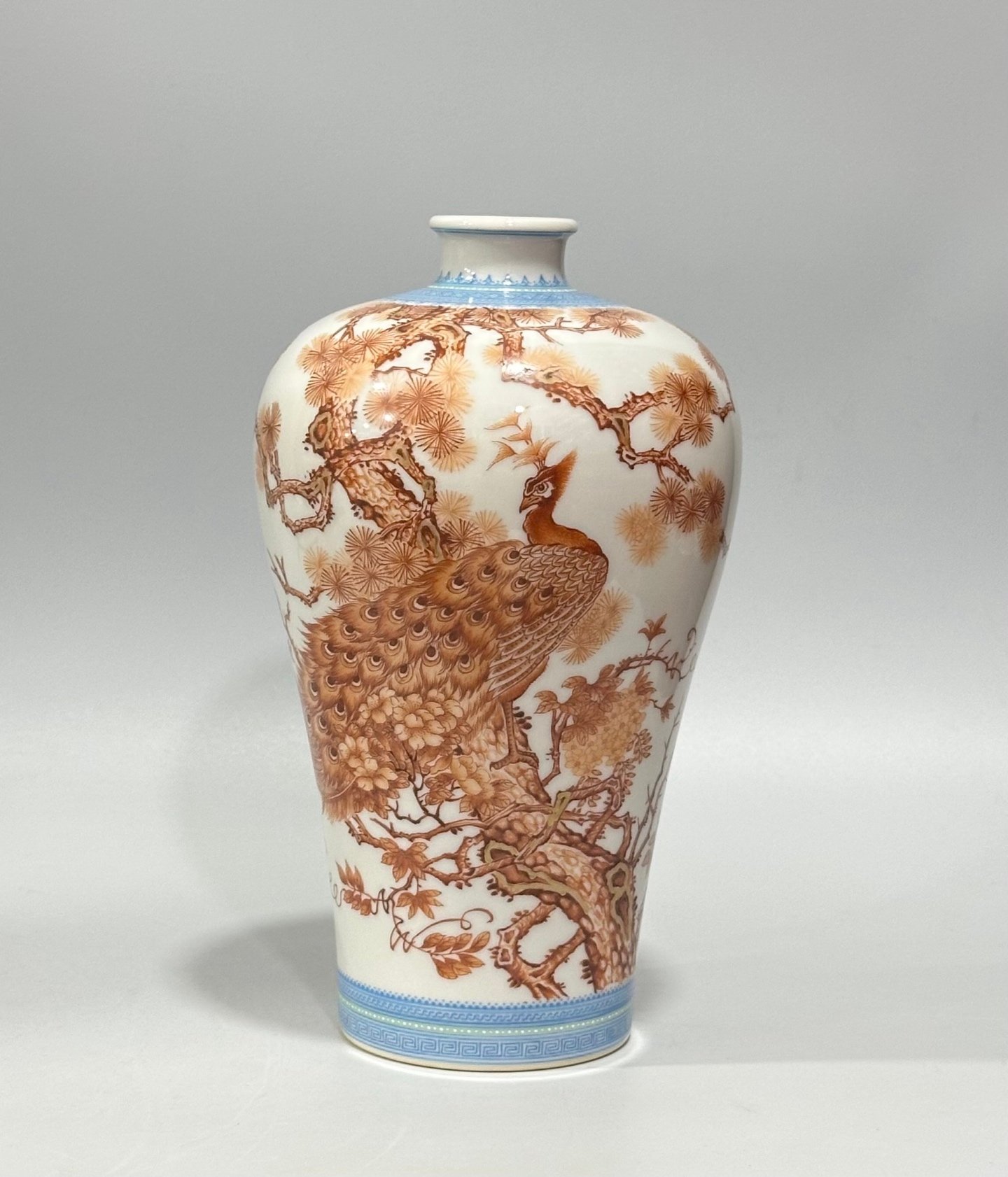 Qing Dynasty Yongzheng Alum red colorful green material flower and bird poetry plum vase