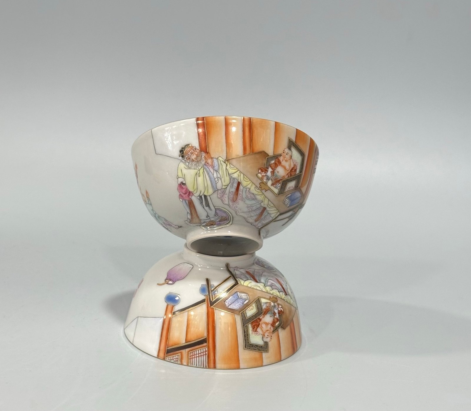 Qing Dynasty Yongzheng Pastel cup with character and story patterns