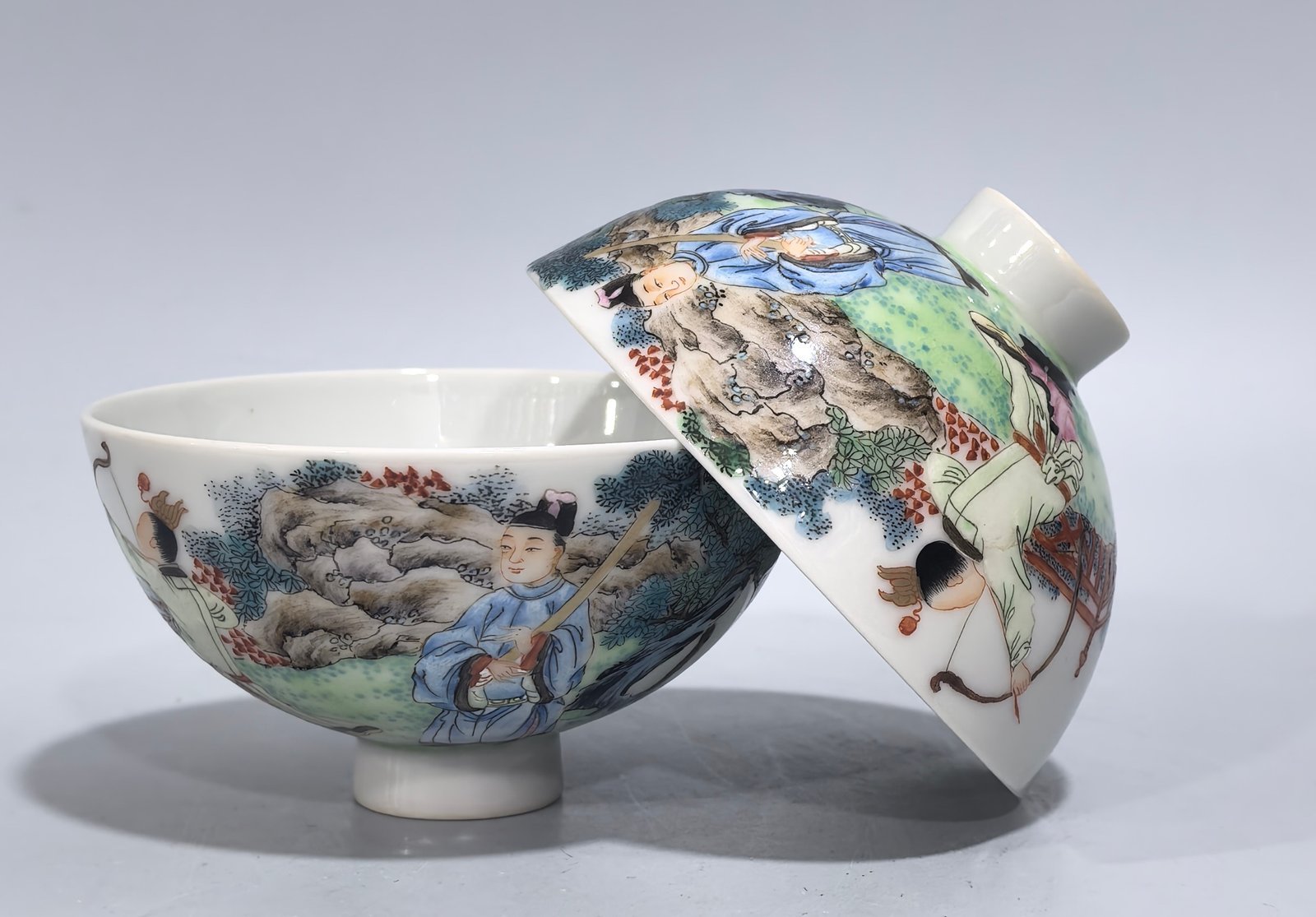 Qing Dynasty Yongzheng Pastel character story chicken heart cup
