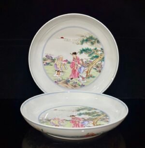 Qing Dynasty Yongzheng pastel painting of figures and immortals