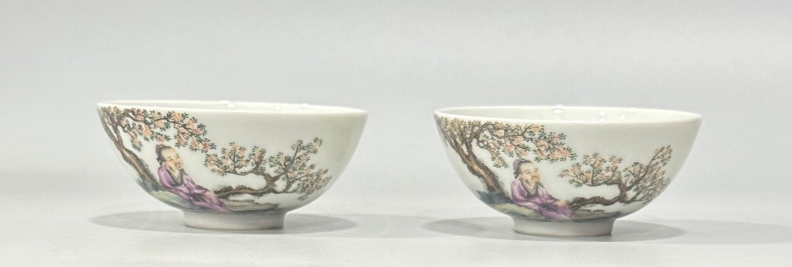 Qing Dynasty Yongzheng Pastel figure cup