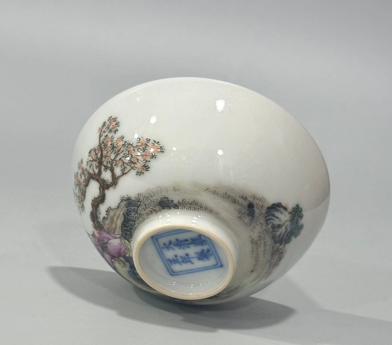 Qing Dynasty Yongzheng Pastel figure cup