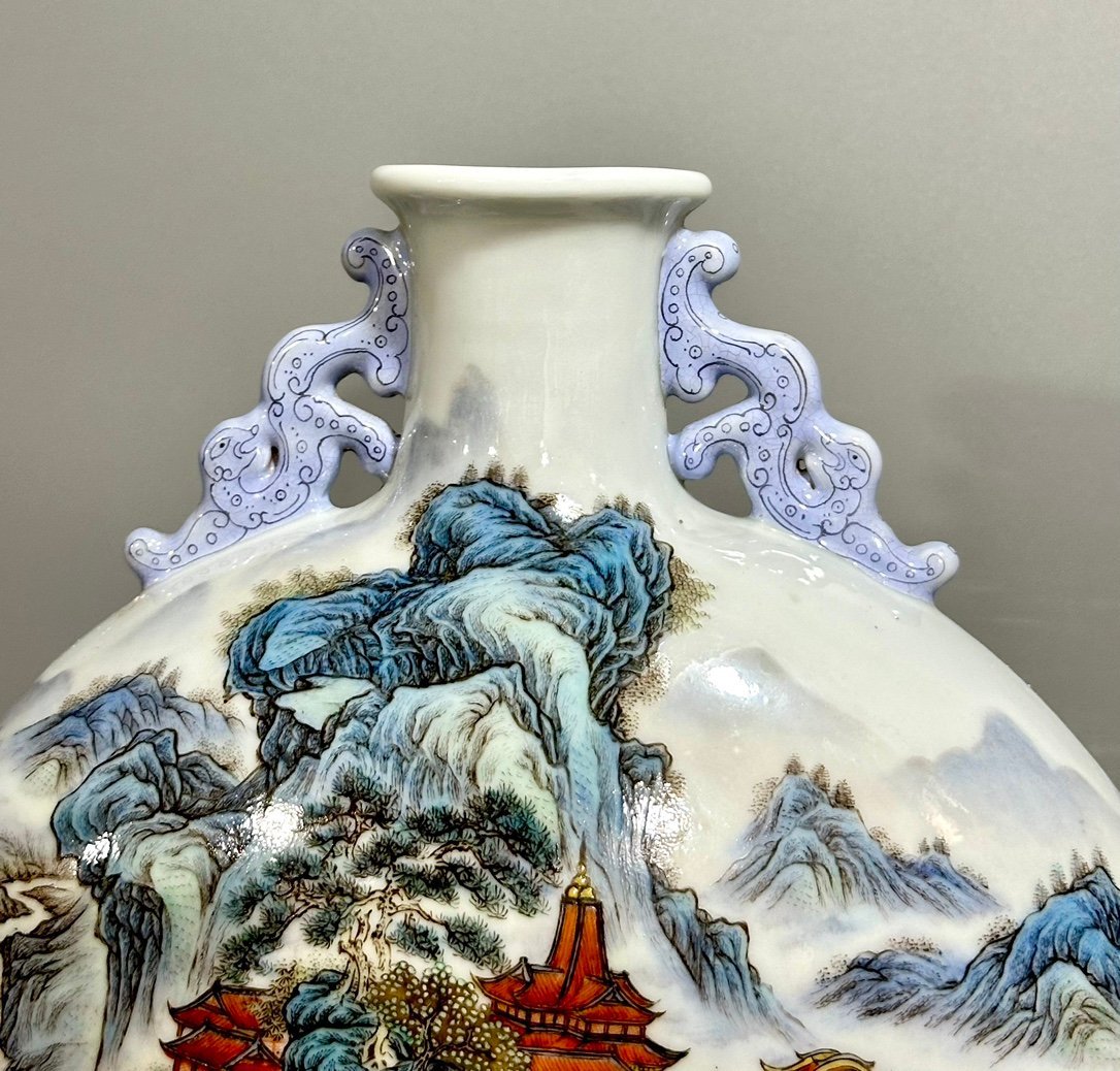 Qing Dynasty Yongzheng Pastel landscape pavilion figure with two ears holding the moon vase