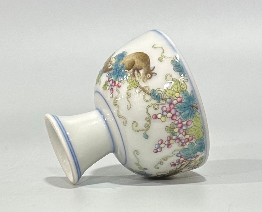 Qing Dynasty Yongzheng Pastel squirrel eating grape pattern goblet