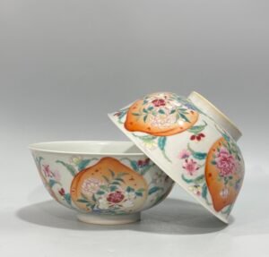 Qing Dynasty Yongzheng Pastel peach pattern flower bowl