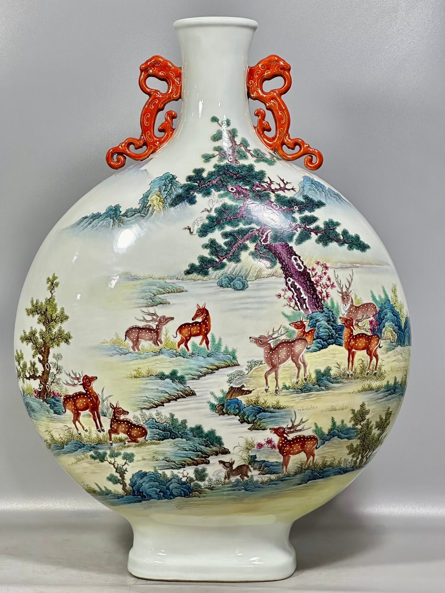 Qing Dynasty Yongzheng Pastel-colored double-eared moon vase with a hundred deers