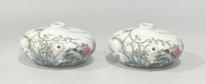 Qing Dynasty Yongzheng pastel flower pattern water drop