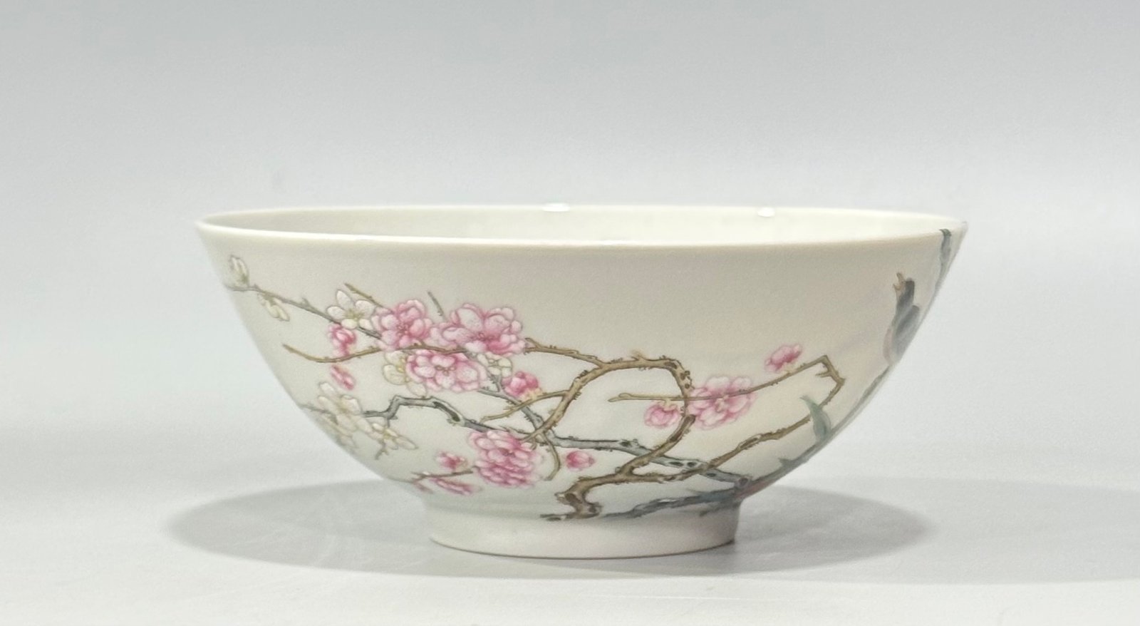 Qing Dynasty Yongzheng Pastel flower and bird bowl with branch pattern