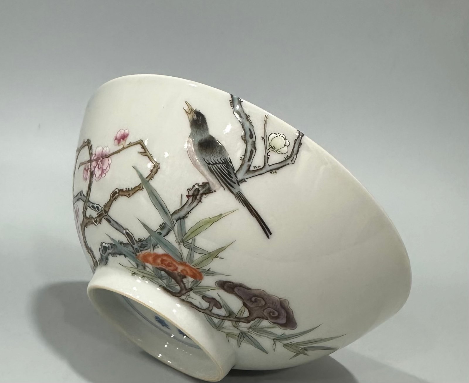 Qing Dynasty Yongzheng Pastel flower and bird bowl with branch pattern