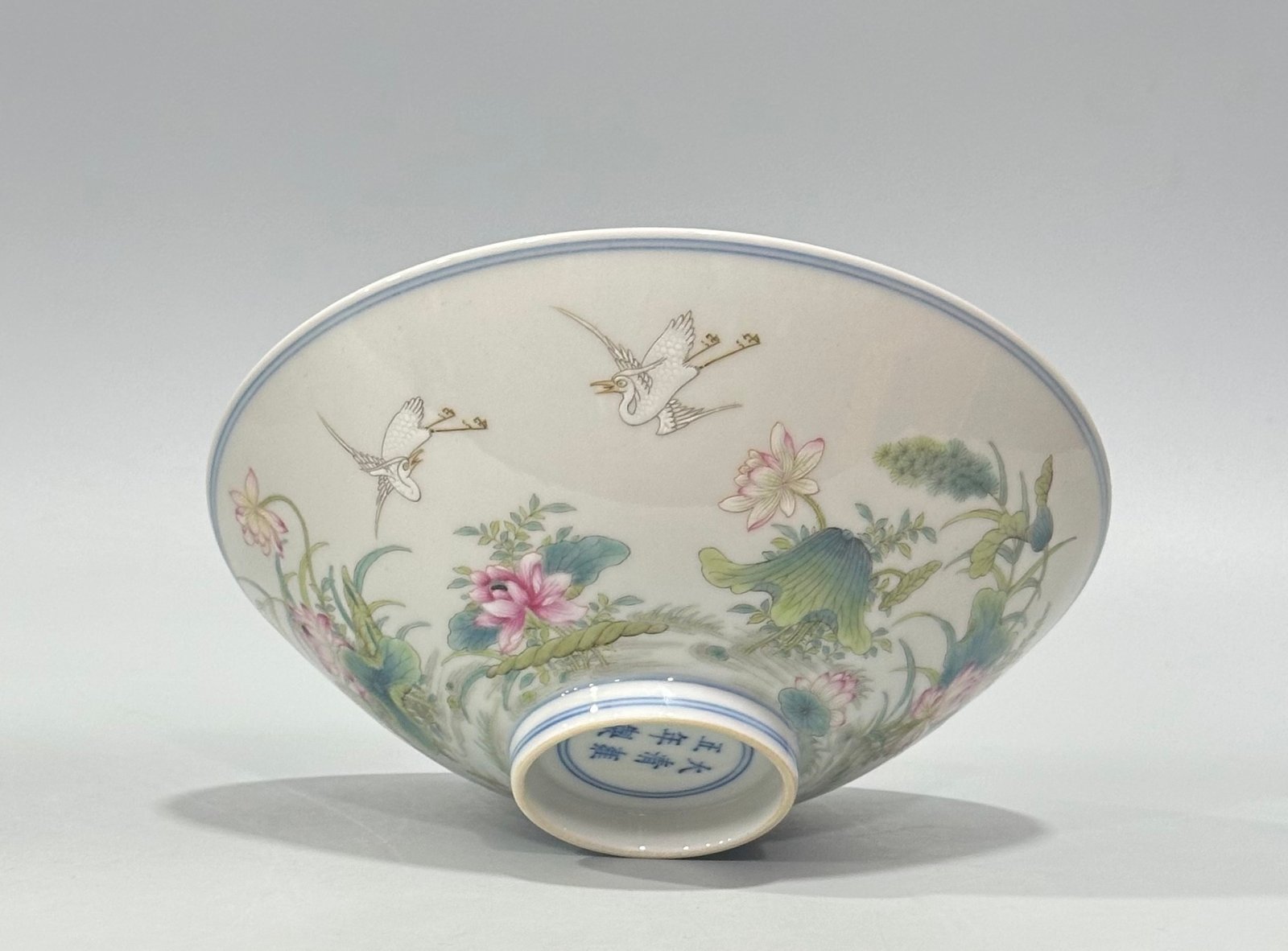 Qing Dynasty Yongzheng famille rose flower bird lotus and mandarin duck bamboo hat bowl