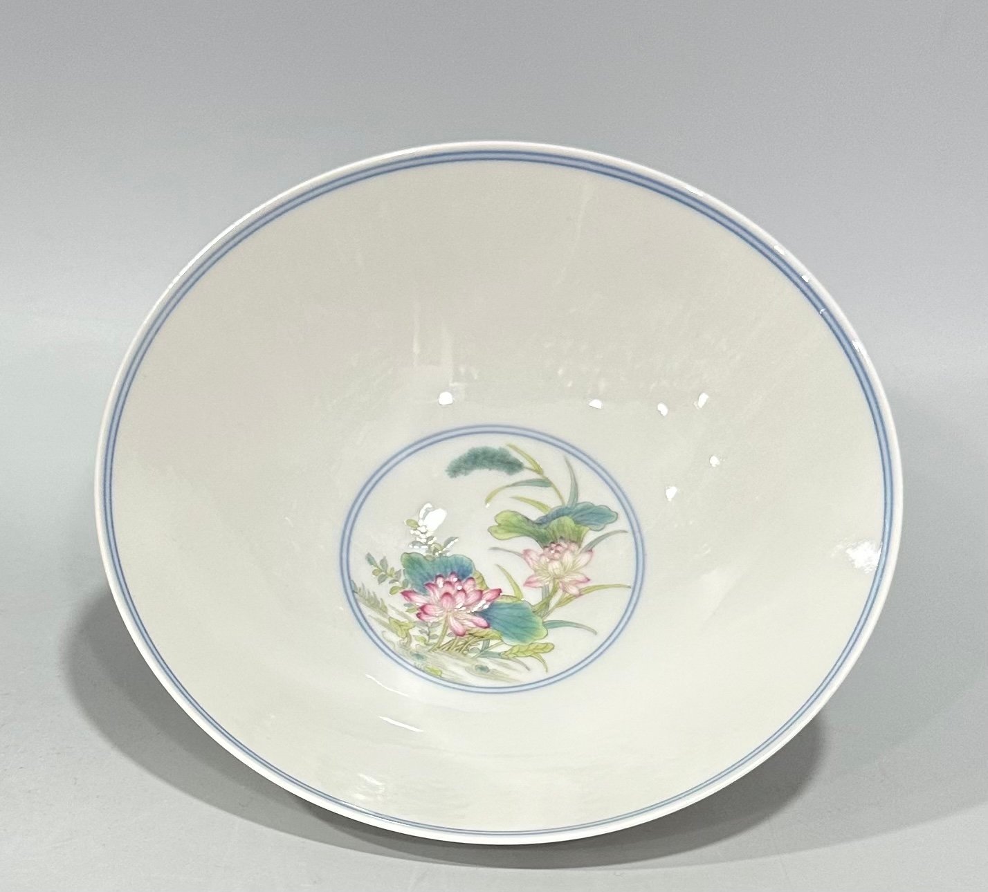 Qing Dynasty Yongzheng famille rose flower bird lotus and mandarin duck bamboo hat bowl