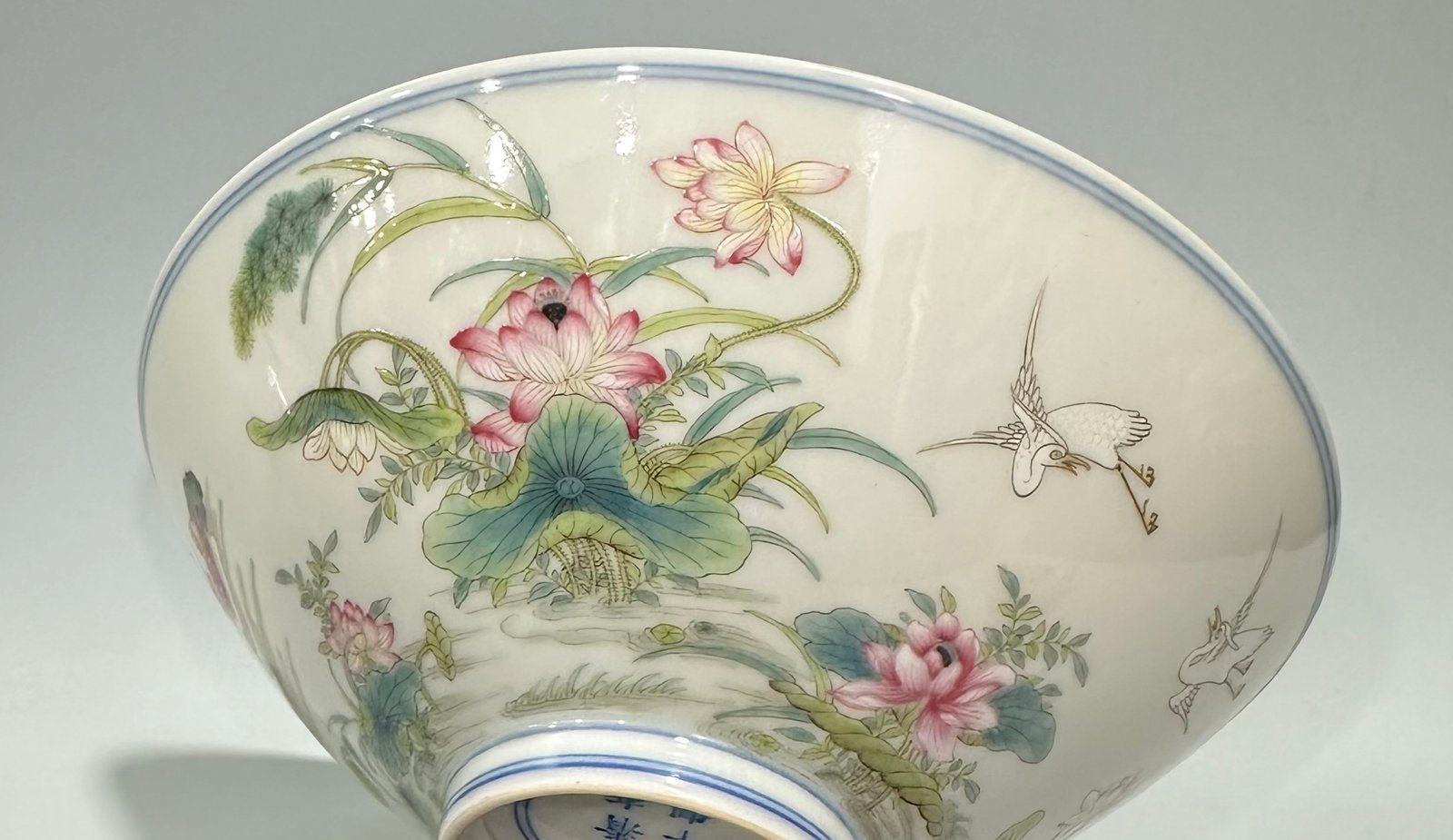 Qing Dynasty Yongzheng famille rose flower bird lotus and mandarin duck bamboo hat bowl
