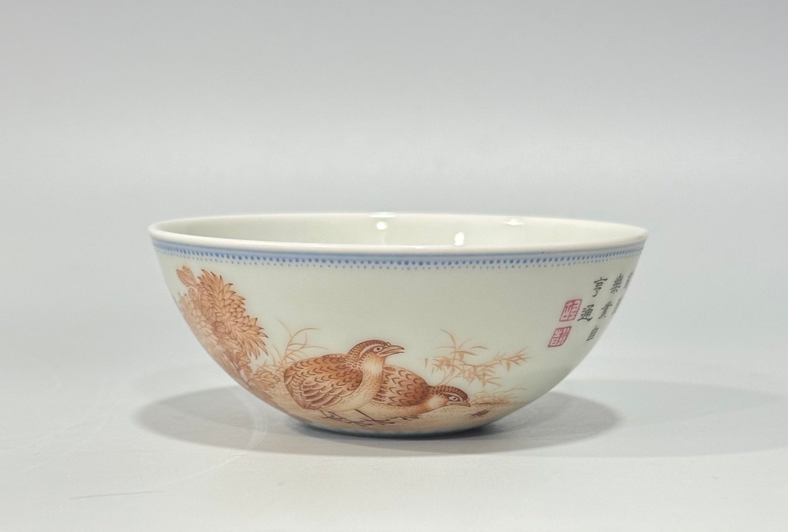 Qing Dynasty Yongzheng Japanese-style cup with green edges linen flower and bird poetry