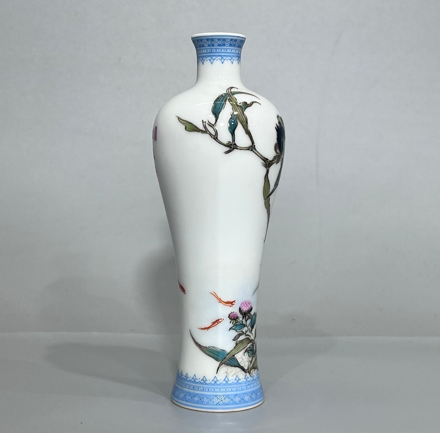 Qing Dynasty Yongzheng Year enamel flower and bird plum vase