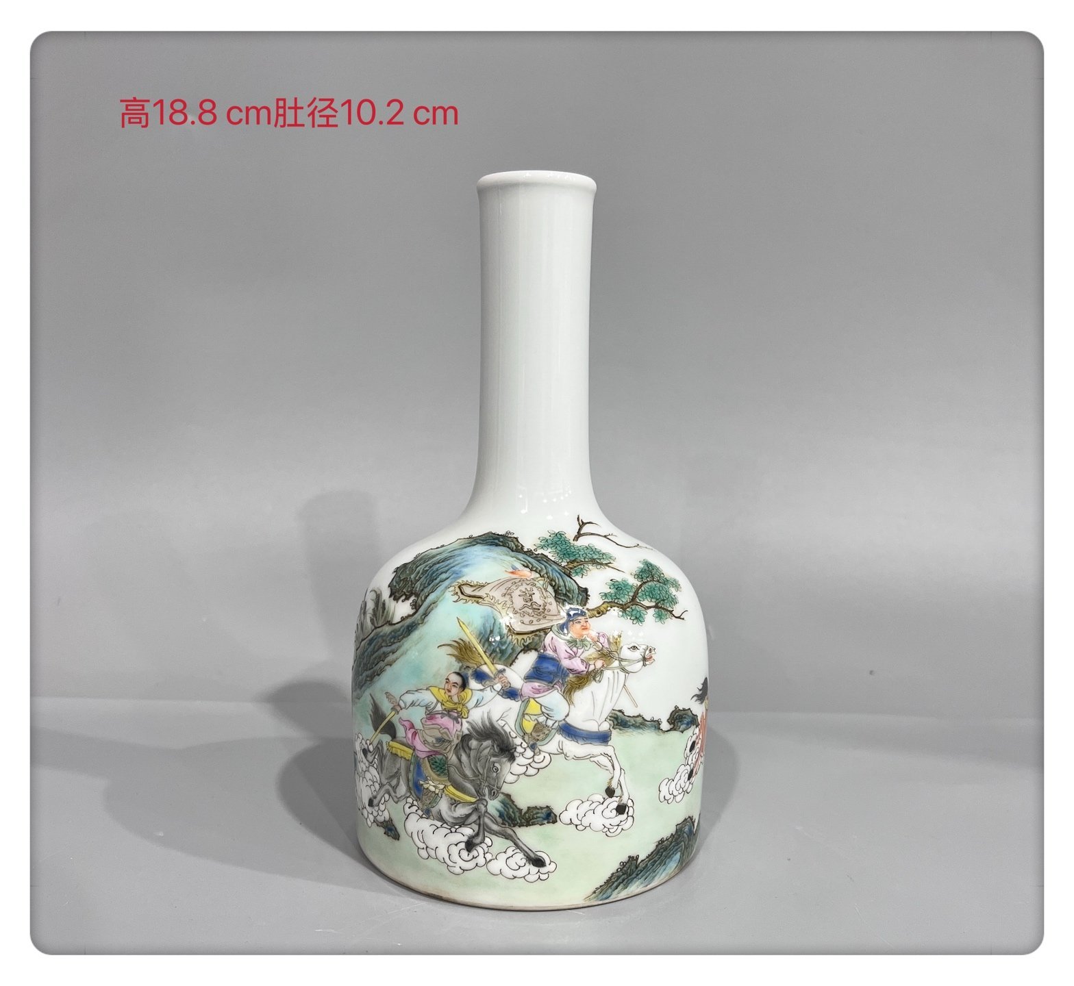 Qing Dynasty Yongzheng pastel colors and the bell-ringing statue