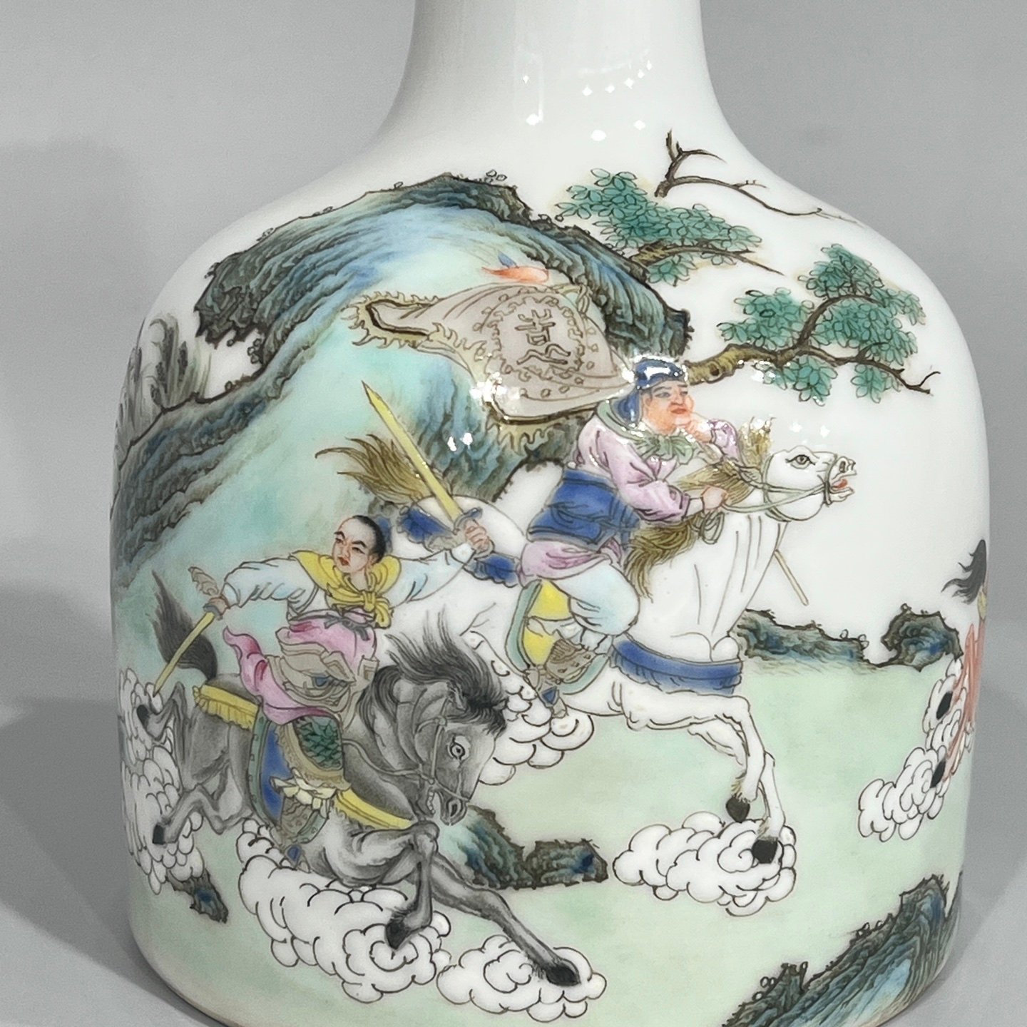 Qing Dynasty Yongzheng pastel colors and the bell-ringing statue