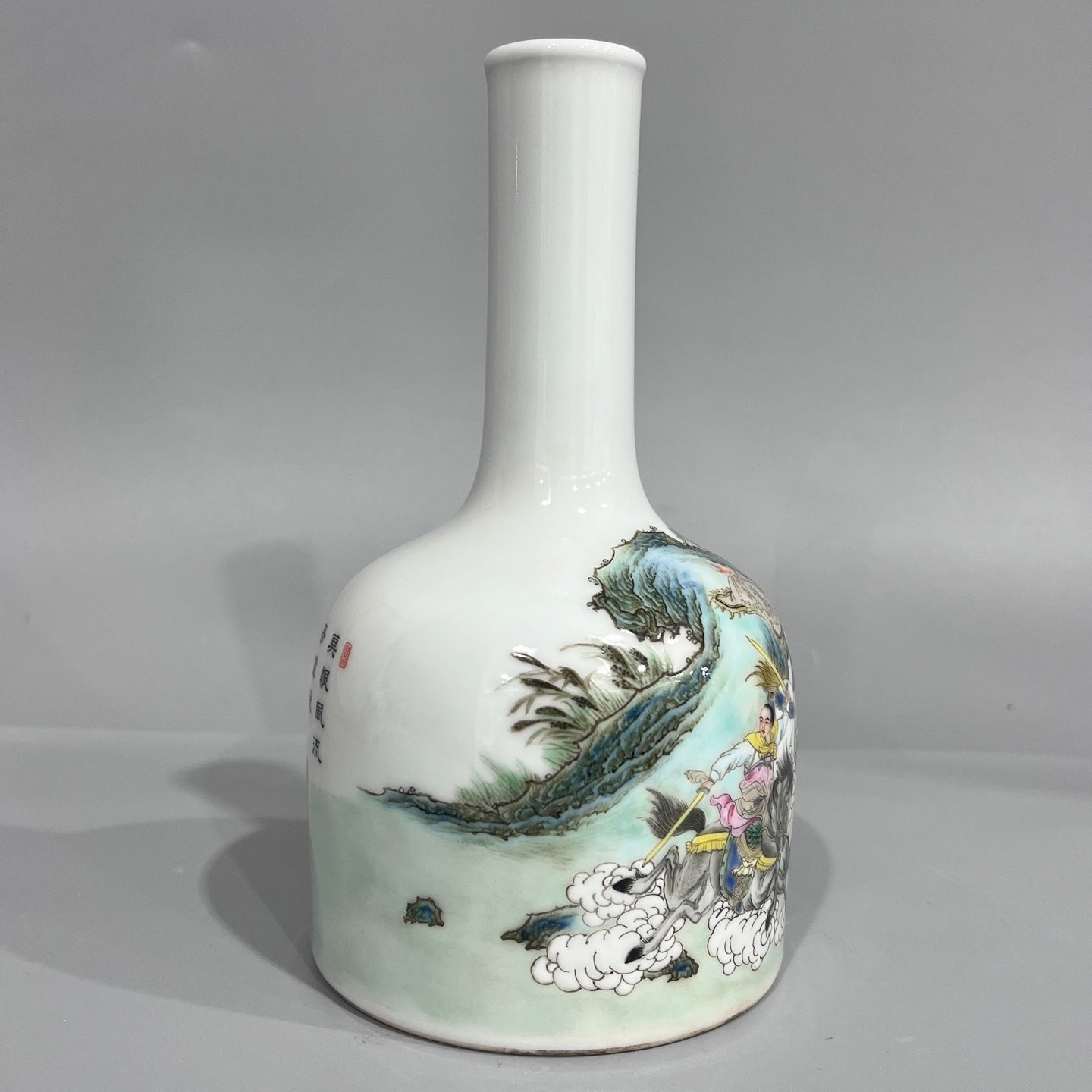 Qing Dynasty Yongzheng pastel colors and the bell-ringing statue