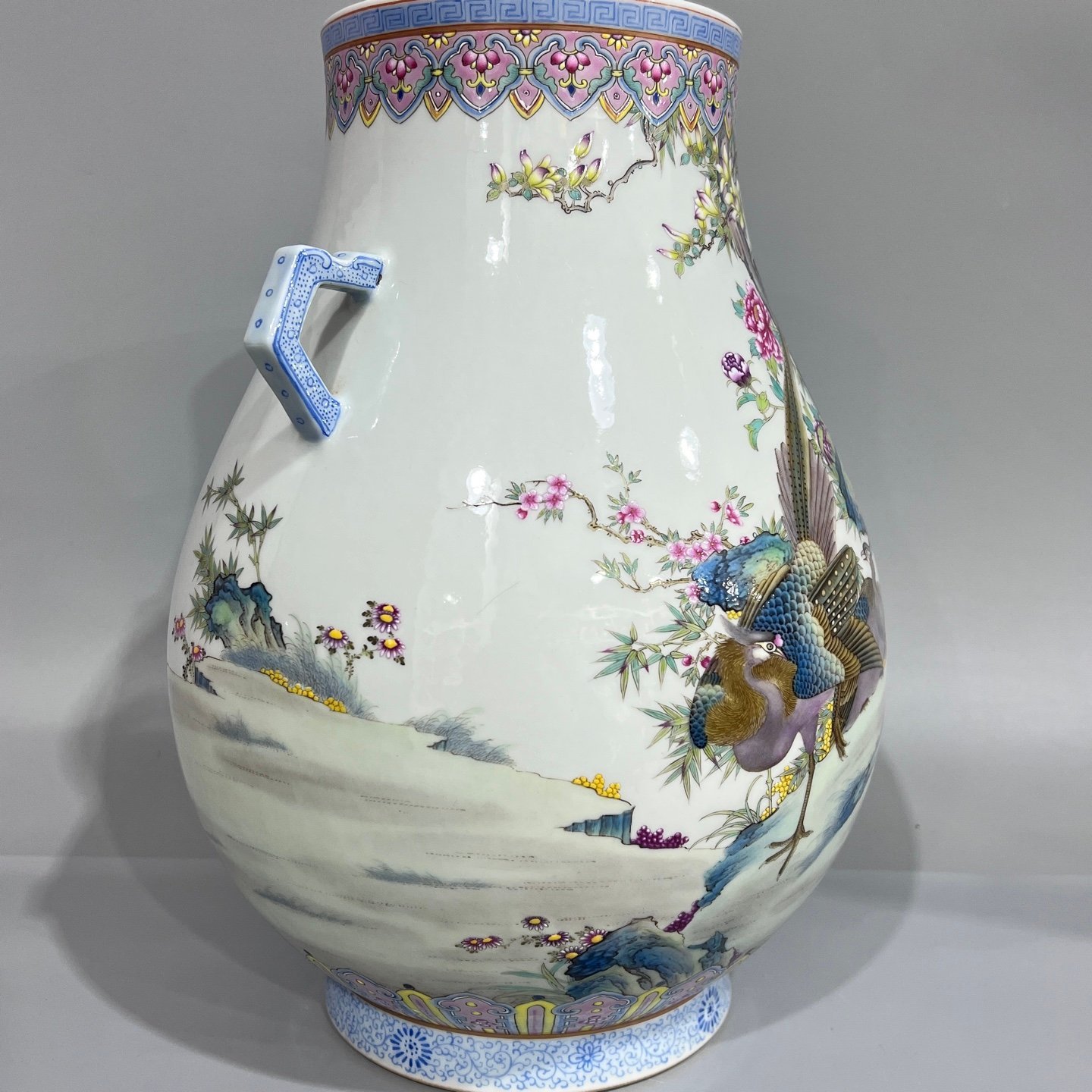 Qing Dynasty Yongzheng Pastel flowers and birds