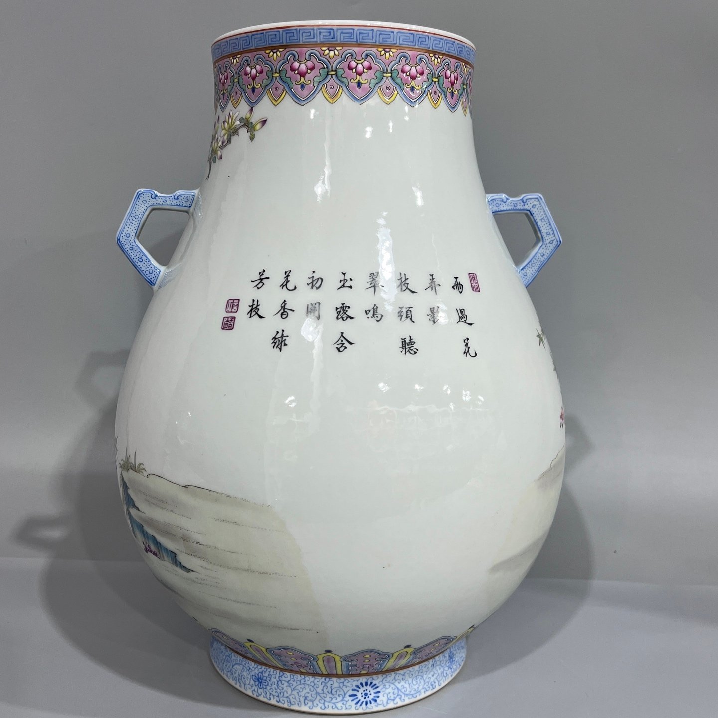 Qing Dynasty Yongzheng Pastel flowers and birds