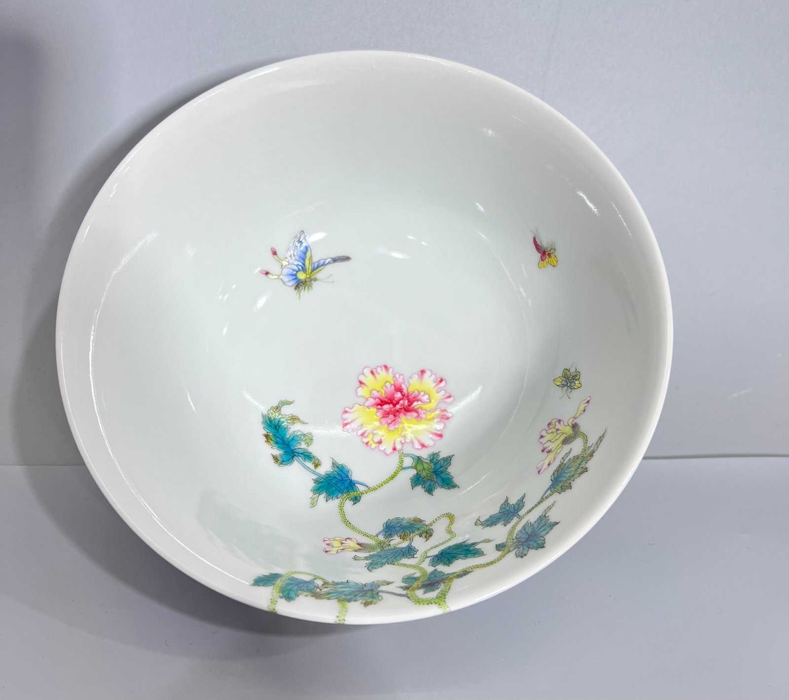 Qing Dynasty Yongzheng Pastel quail flower branch bowl