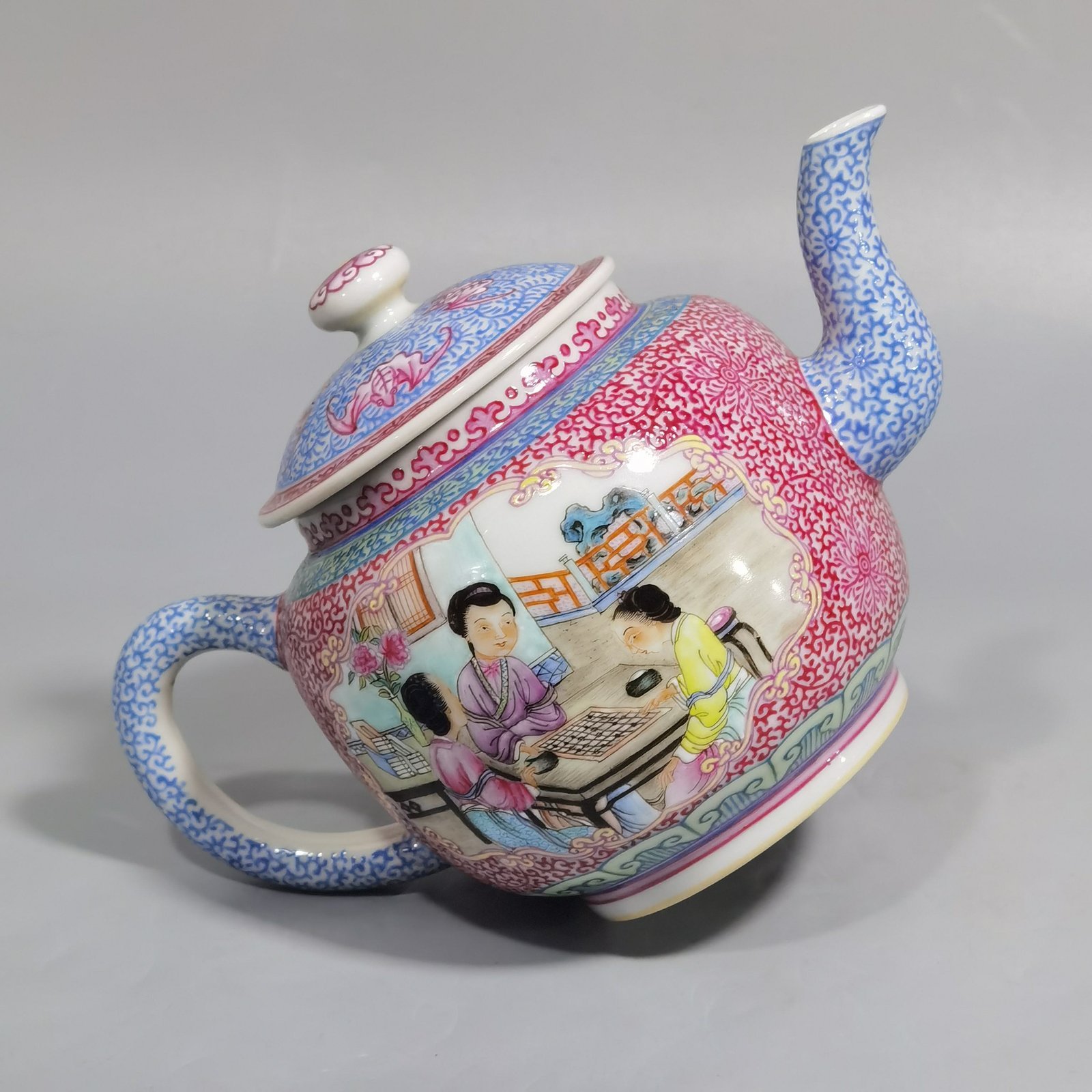 Qing Dynasty Yongzheng year enamel windowed teapot with a picture of Sanniang