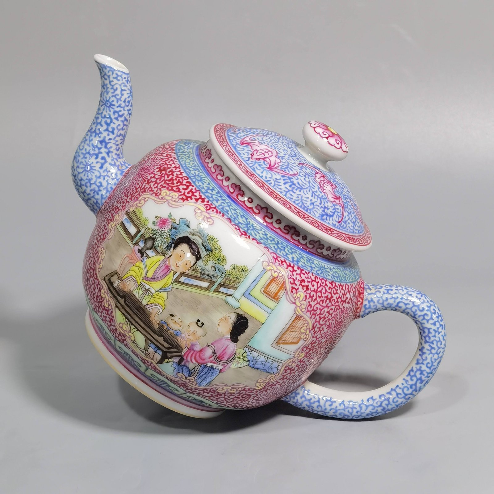 Qing Dynasty Yongzheng year enamel windowed teapot with a picture of Sanniang
