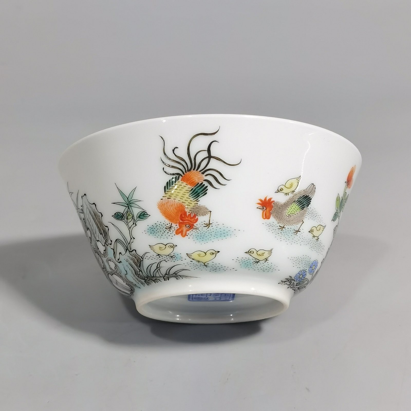 Qing Dynasty Yongzheng A pair of foreign-colored chicken jar cups