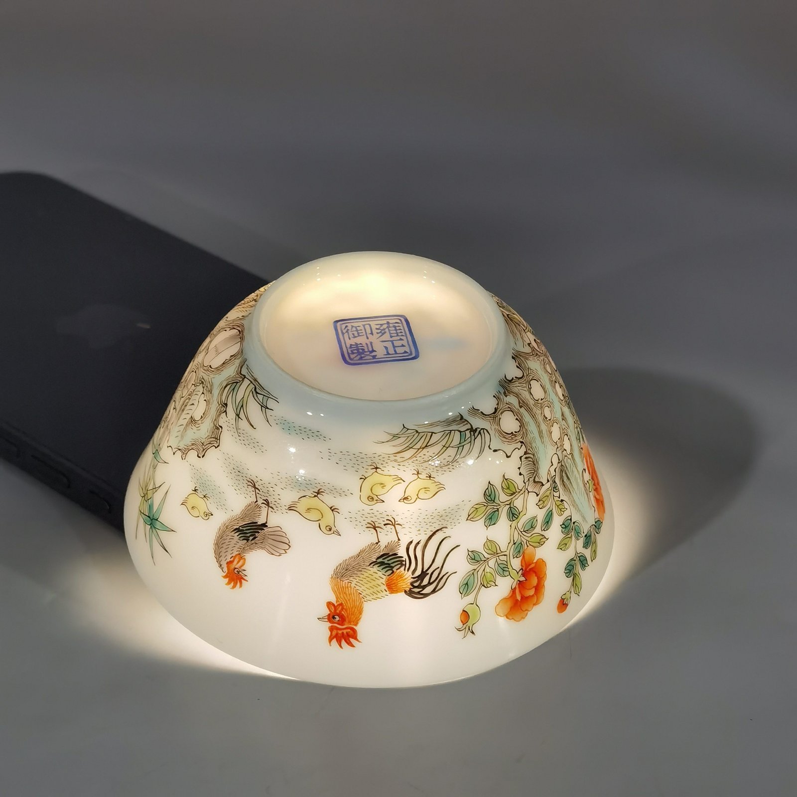 Qing Dynasty Yongzheng A pair of foreign-colored chicken jar cups