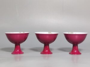 Qing Dynasty Yongzheng A set of enamel-colored rouge-red glaze goblets