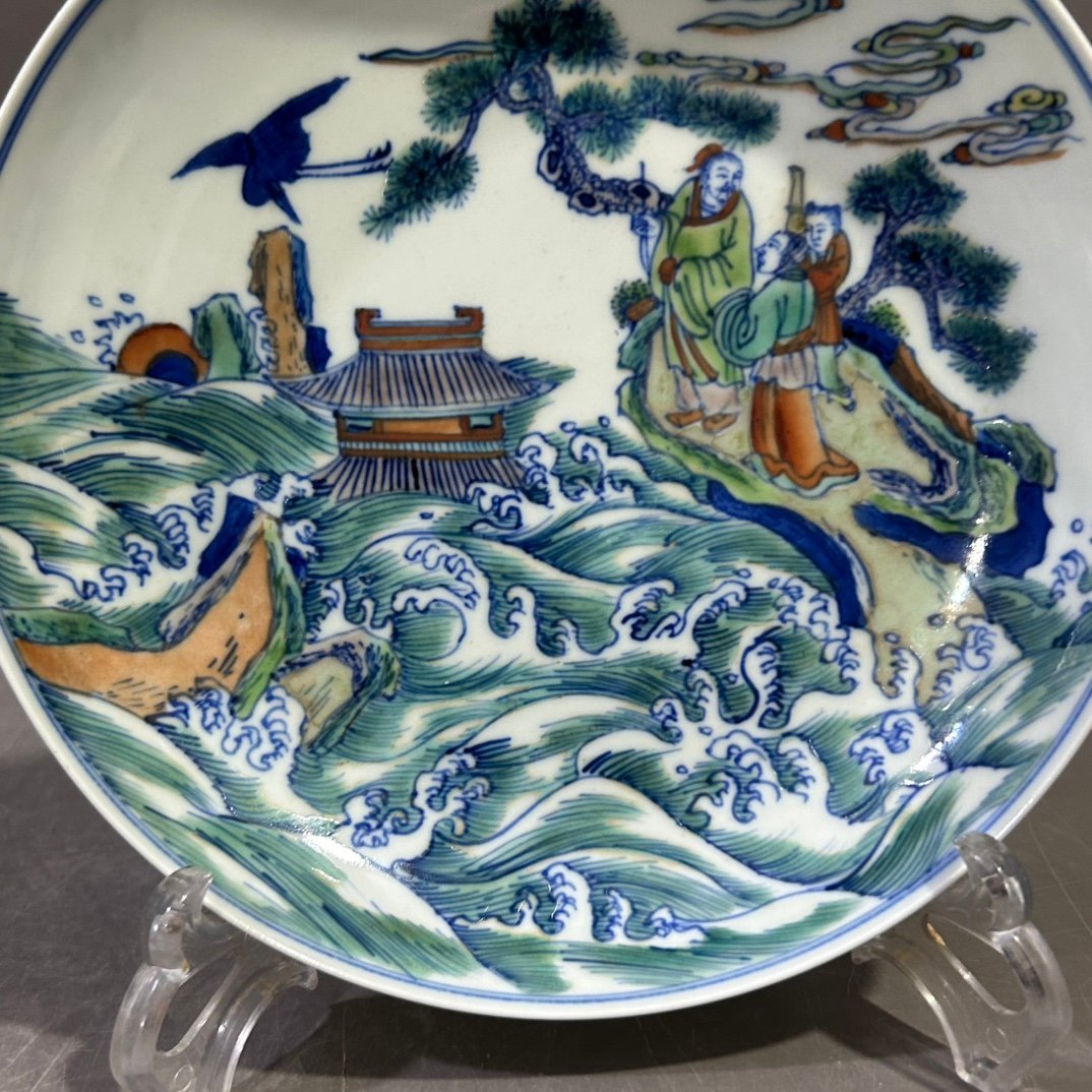 Qing Dynasty Yongzheng Doucai Figure Sea Plate