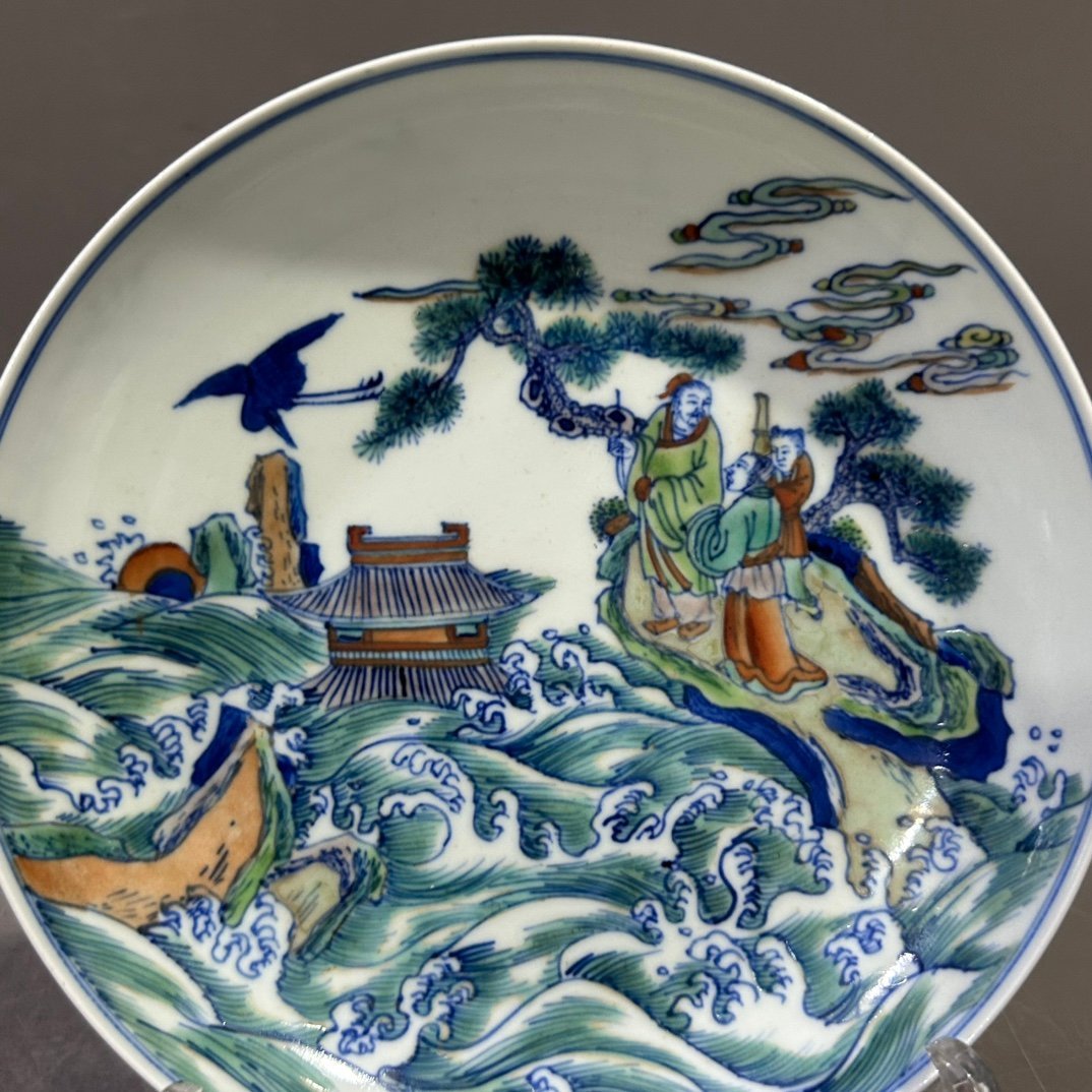 Qing Dynasty Yongzheng Doucai Figure Sea Plate