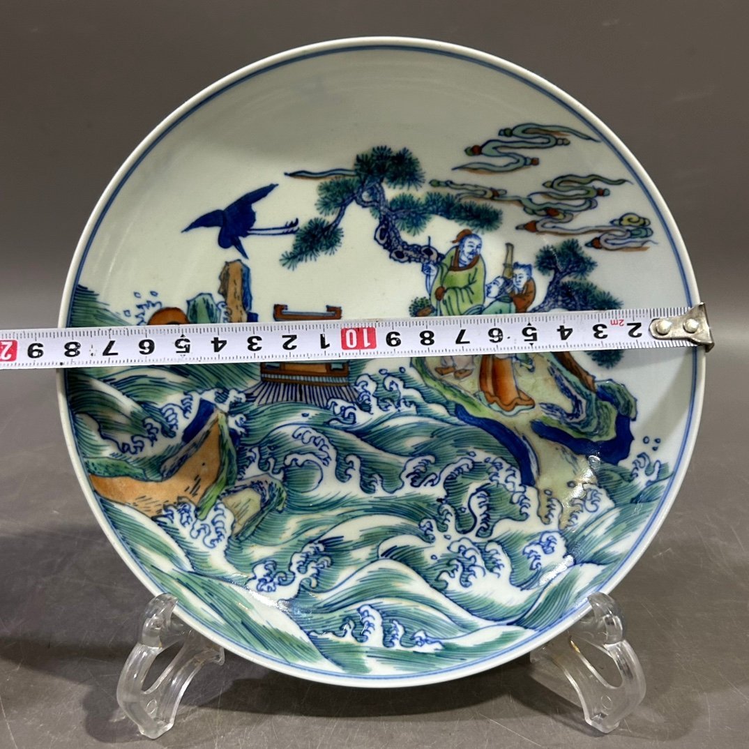 Qing Dynasty Yongzheng Doucai Figure Sea Plate