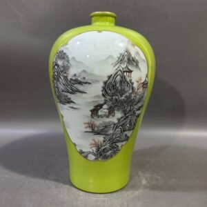 Qing Dynasty Yongzheng turquoise green window ink color landscape plum vase