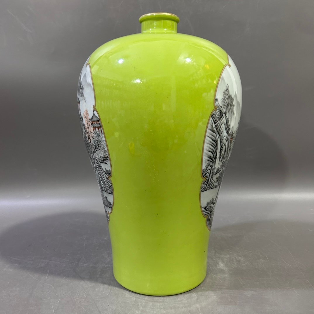 Qing Dynasty Yongzheng turquoise green window ink color landscape plum vase