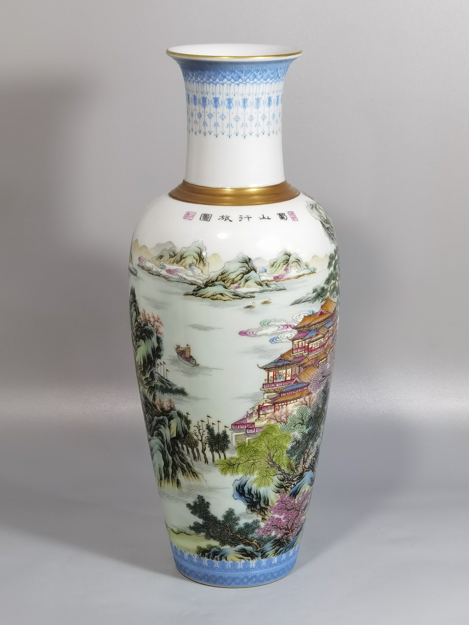 Qing Dynasty Yongzheng enamel-colored Guanyin vase with green edges