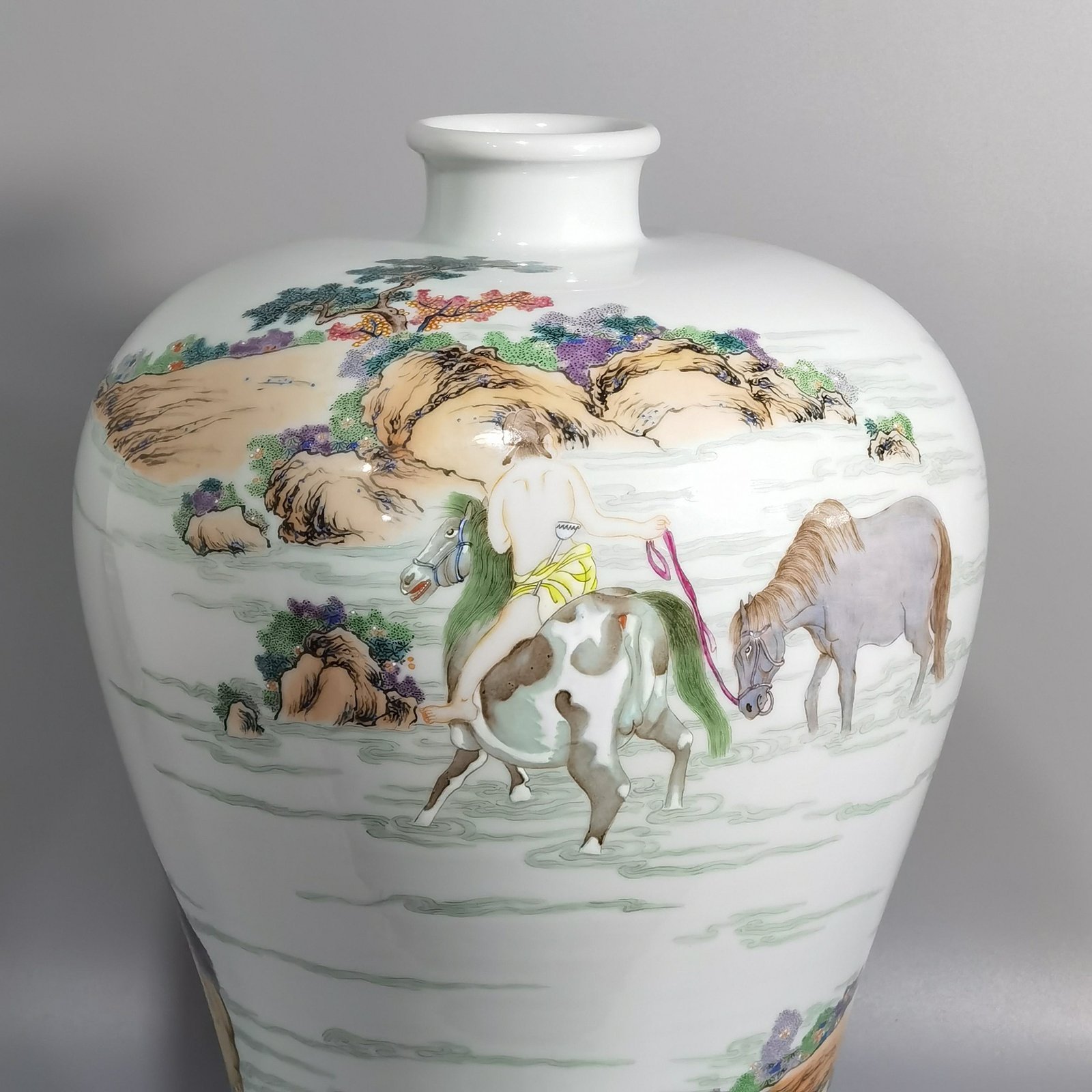 Qing Dynasty Yongzheng famille rose-washed plum vase
