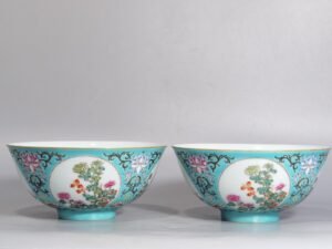 Qing Dynasty Yongzheng a pair of pastel green window-opening four-season flower bowls