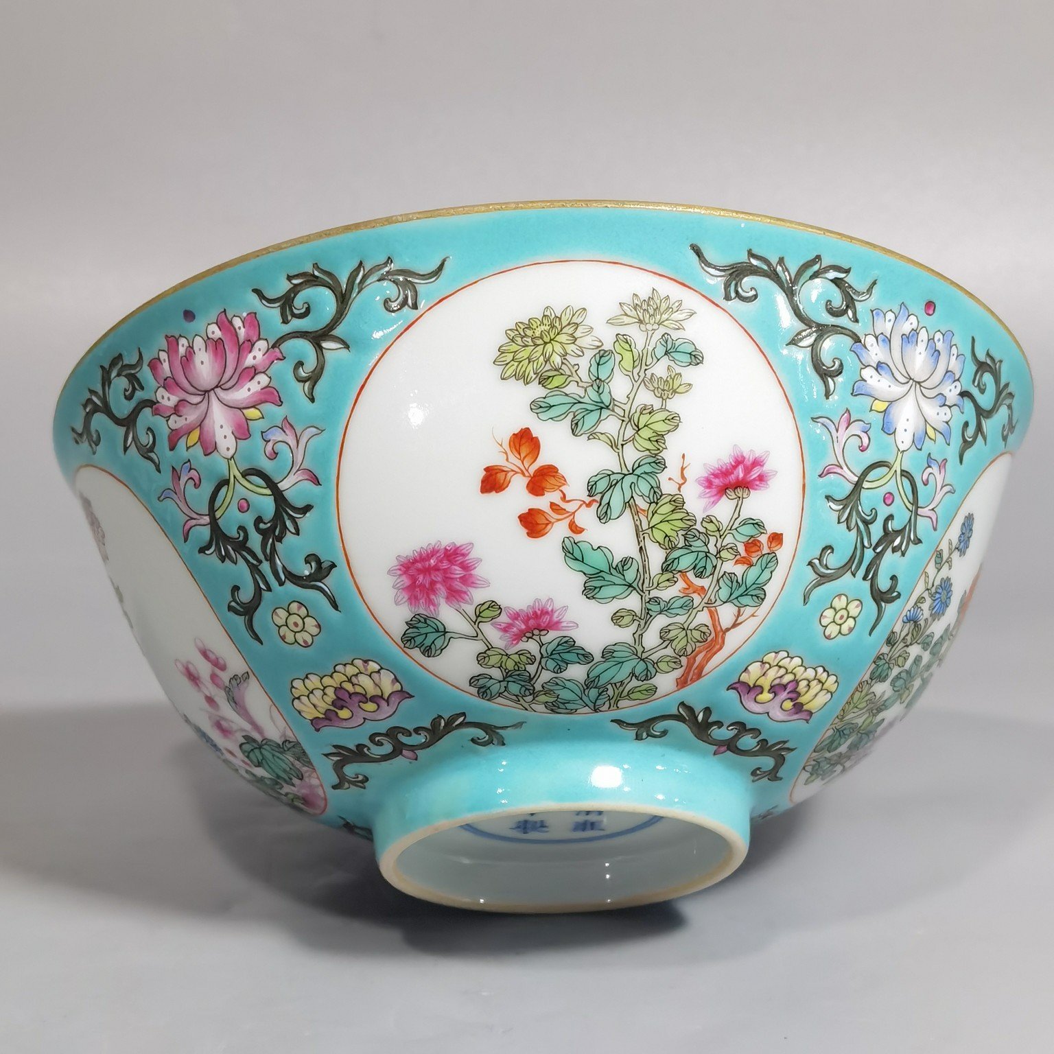 Qing Dynasty Yongzheng a pair of pastel green window-opening four-season flower bowls