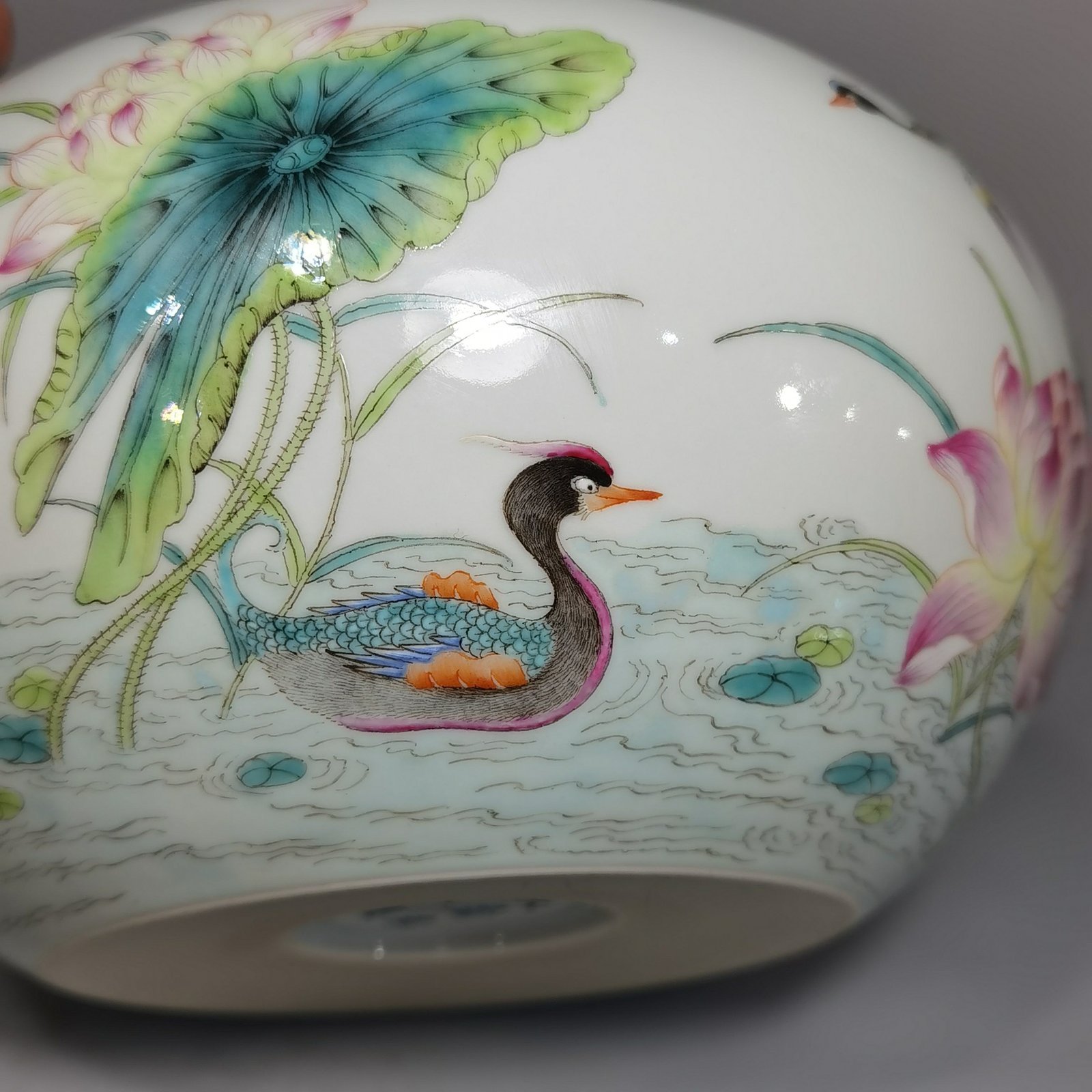 Qing Dynasty Yongzheng washed pastel mandarin duck and lotus size